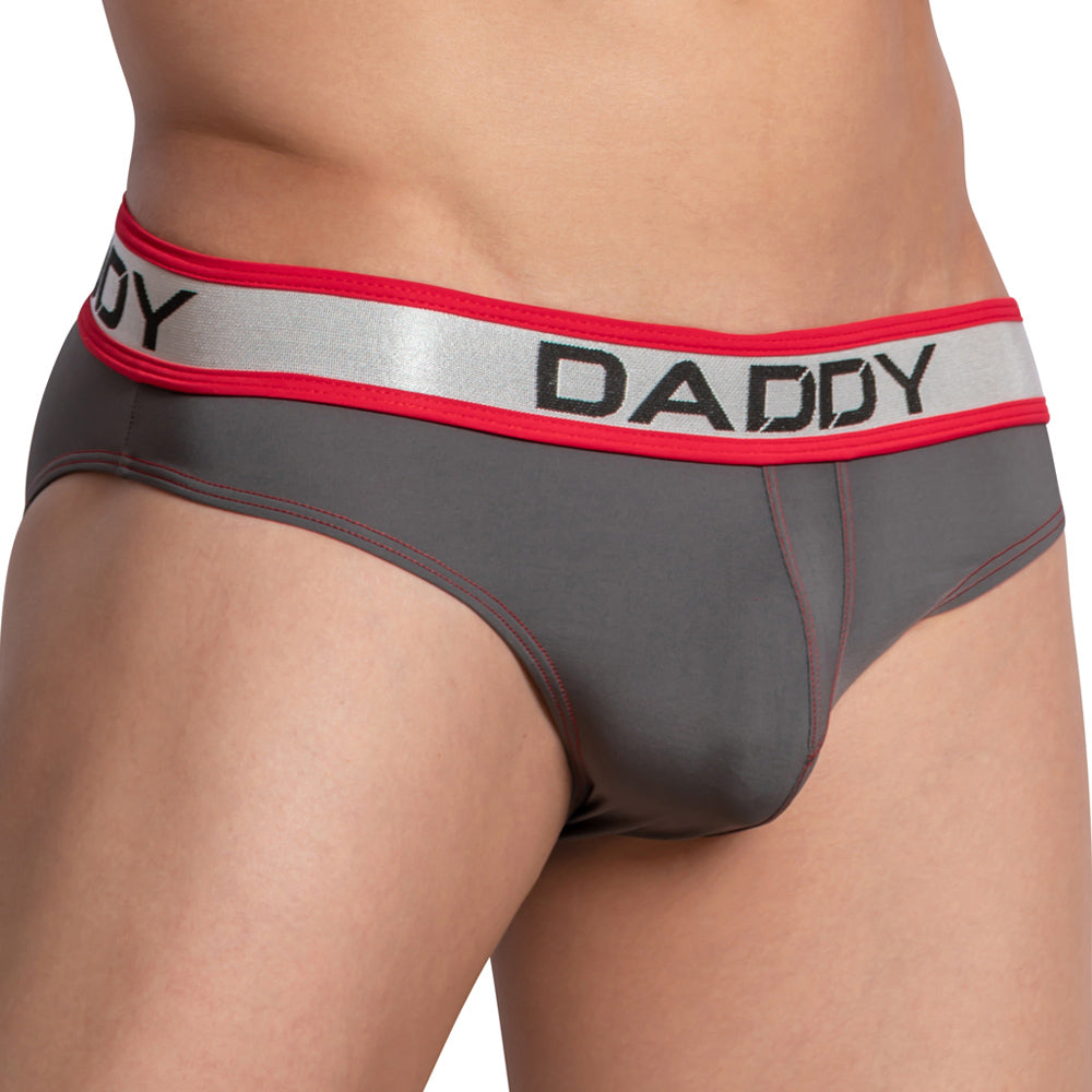 Daddy DDJ023 Brief